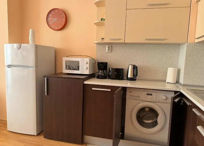 Appartement Apartment, *