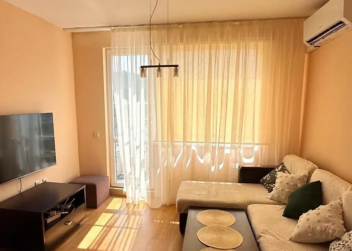 Lejlighed Apartment, *