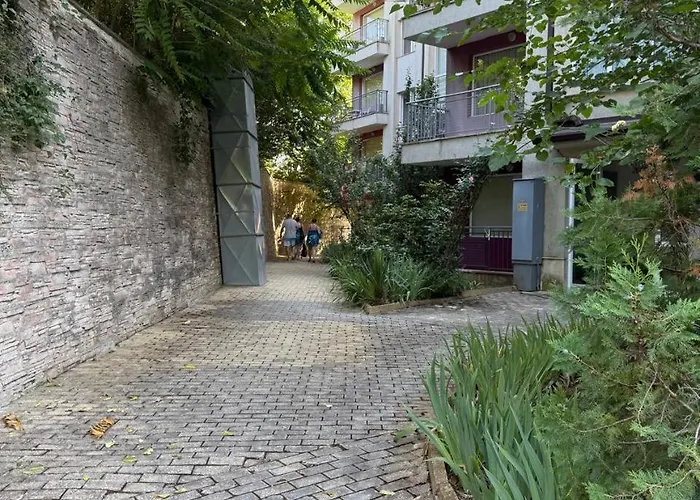 Lejlighed Apartment, Kavarna