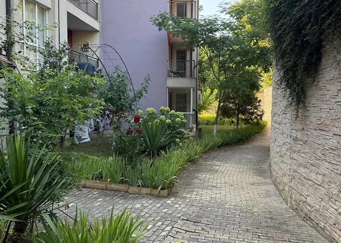 Lejlighed Apartment, Kavarna